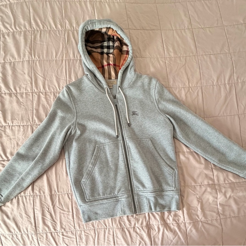 Burberry Light Gray Hoodie with Iconic Check Lining - Picture 2 of 9